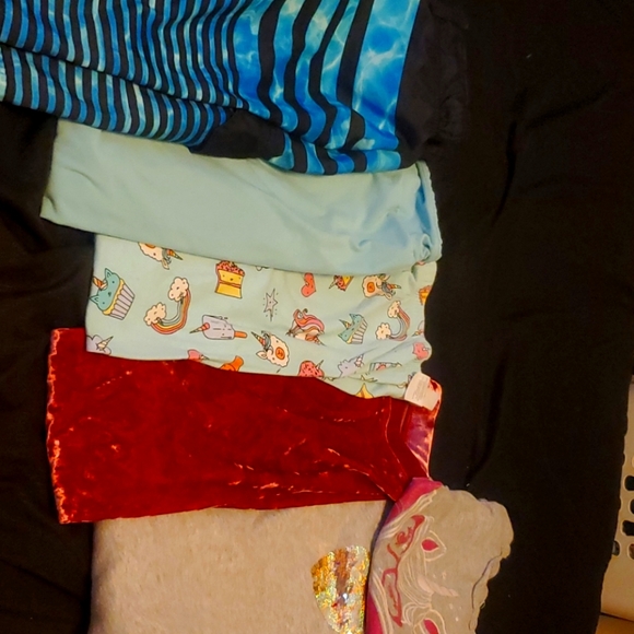12-14 Leggings, Swim shorts and tee shirt - Picture 1 of 3